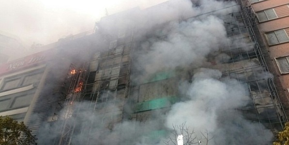 Cel puţin 13 muncitori indieni au murit arşi de vii într-o fabrică din Uttar Pradesh