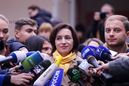 Maia Sandu îndeamnă populaţia să semneze o petiţie pentru a declara nule alegerile prezidenţiale