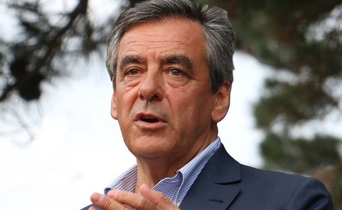 AFP: Fillon obţine o victorie zdrobitoare în primul tur al alegerilor primare ale dreptei din Franţa; Juppé în dificultate; Sarkozy eliminat din viaţa politică