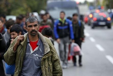Austria intenţionează să îi condamne la închisoare sau să îi amendeze pe solicitanţii de azil care mint autorităţile
