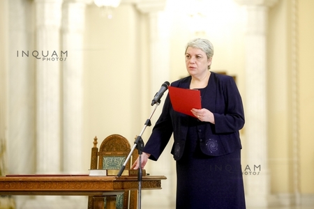 Ministerul de Externe de la Jakarta a salutat propunerea unei femei musulmane pentru poziţia de premier al României
