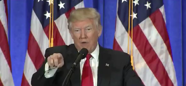 ”Voi sunteţi ştiri false”, atacă Trump CNN şi BuzzFeed în prima sa conferinţă de presă după alegeri