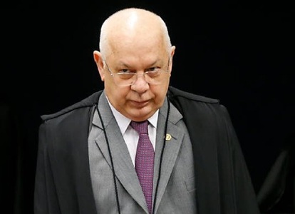 Judecătorul Curţii Supreme braziliene care se ocupa de una dintre cele mai ample anchete de corupţie din ţară, în care erau vizaţi politicieni de rang înalt