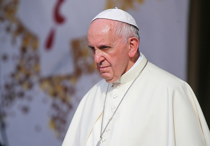 Papa Francisc îl îndeamnă pe preşedintele Trump să aibă grijă de săraci şi să se ghideze după valori etice