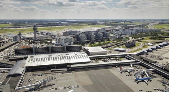 Olanda: O problemă tehnică a sistemului de control al traficului aerian cauzează întârzieri mari pe aeroportul Schiphol