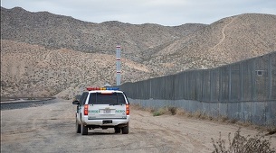 SUA emit noi ordine pentru combaterea imigraţiei ilegale, inclusiv accelerarea expulzărilor