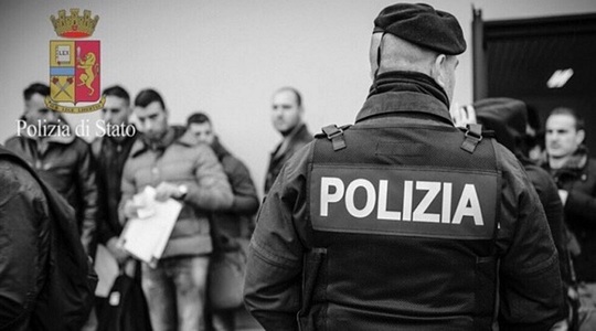 Un italian mărturiseşte că i-a dat foc de viu unui bărbat fără adăpost din gelozie