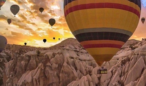 Zeci de turişti, majoritatea străini, răniţi în Turcia în urma unor aterizări de urgenţă ale unor baloane cu aer cald