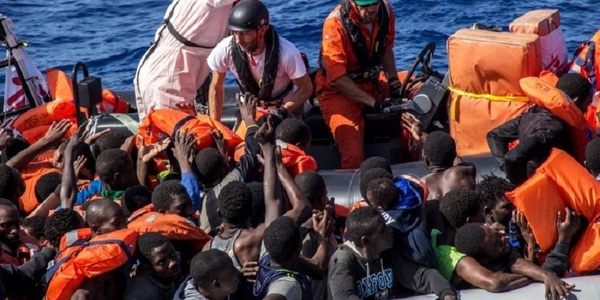 Cel puţin 146 de morţi într-un nou naufragiu în largul Libiei, spune singurul supravieţuitor UNHCR