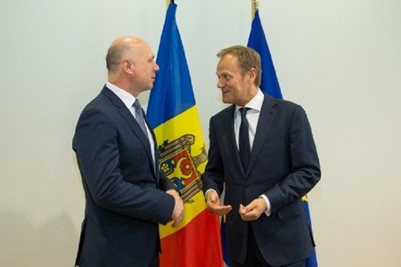 Tusk promite Republicii Moldova susţinerea sa "pe calea reformelor"
