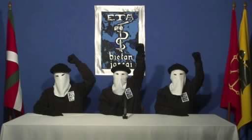 ETA a furnizat poliţiei o listă de 12 ascunzători de arme şi explozibili în Franţa