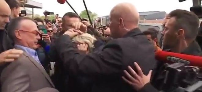 Marine Le Pen, atacată cu ouă la un eveniment de campanie din Dol-de-Bretagne