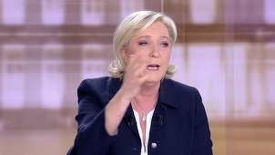 Le Pen vrea o pensionare la vârsta de 60 de ani ”imediat”, fără să anunţe un calendar precis de aplicare