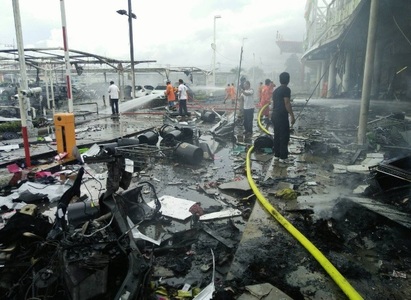 Thailanda: 60 de răniţi în urma exploziei unei maşini-capcană în apropierea unui supermarket din localitatea Pattani