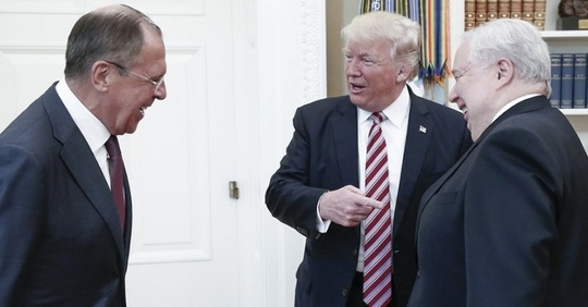 Trump, Lavrov şi Kisliak (Sursă; Ministrul de Externe al Rusiei)