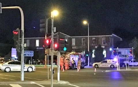 Autorităţile australiene au ucis un atacator în urma unei luări de ostatici într-un complex de apartamente din Melbourne