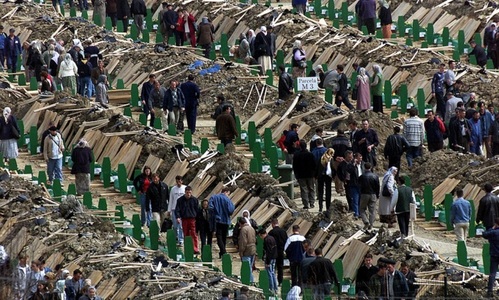 Statul olandez, parţial responsabil de masacrul de la Srebreniţa