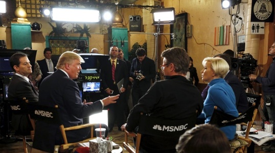 Preşedintele Trump a luat în râs ”liftingul însângerat” al moderatoarei Mika Brzezinski de la MSNBC