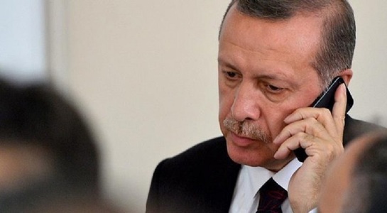 Erdogan, pe telefoanele mobile ale turcilor pentru a le adresa un mesaj la un an de la puciul eşuat; polemică pe reţele de socializare