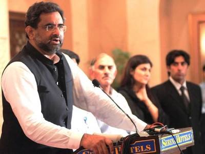 Parlamentarii pakistanezi l-au ales ca premier interimar pe ministrul Petrolului, după destituirea lui Nawaz Sharif