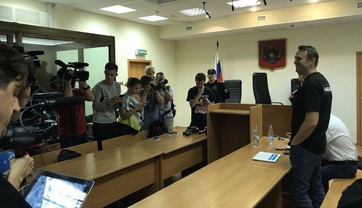 Navalnîi şi doi apropiaţi, amendaţi din cauza organizării unui miting neautorizat