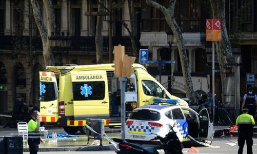 Douăzeci şi şase de cetăţeni francezi se numără printre cei peste 100 răniţi în atacul de la Barcelona