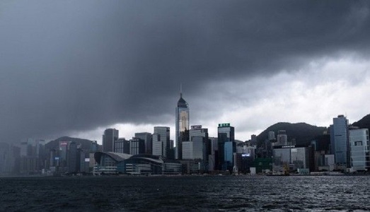 O nouă furtună, Pakhar, se abate asupra Hong Kong-ului şi Macao la câteva zile după taifunul Hato