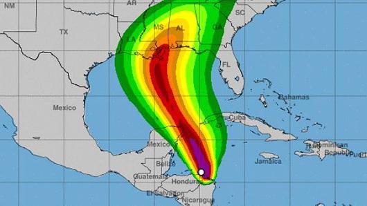 Evacuări la New Orleans înainte de apropierea uraganului Nate
