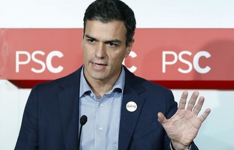 Guvernul şi opoziţia spaniole studiază o reformă a Constituţiei, anunţă liderul PSOE Pedro Sanchez