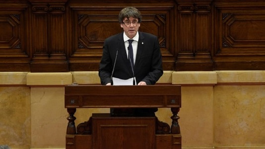 Madridul îi dă lui Puigdemont un ultimatum de cinci zile să facă clarificări cu privire la declararea independenţei