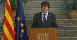 Puigdemont: Parlamentul a îndeplinit voinţa celor care au votat la 27 septembrie. Cea mai bună formă de a merge înainte este să ne opunem în mod democratic articolului 155. Reacţia Guvernului de la Madrid