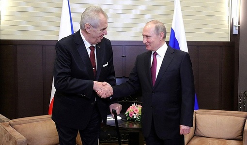 Preşedintele ceh Milos Zeman îndeamnă la Soci, după o întâlnire cu Putin, ”să se termine” cu sancţiunile pe care UE şi Rusia şi le-au impus în criza ucraineană