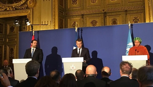 Macron îndeamnă, într-o reuniune internaţională la Paris, la susţinerea Libanului, în afara oricărei ”ingerinţe”