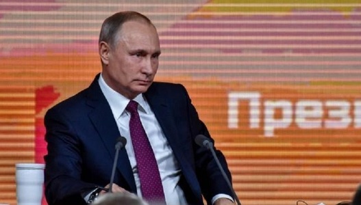 Putin se erijează în garantul stabilităţii înainte de alegerile prezidenţiale