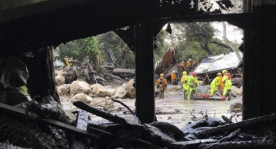 Bilanţul alunecărilor de teren din California a crescut: 18 morţi. Şapte persoane sunt în continuare dispărute