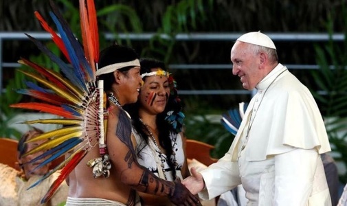 Papa Francisc a avertizat că mediul şi indigenii din Amazonia sunt ameninţaţi de marile companii - VIDEO