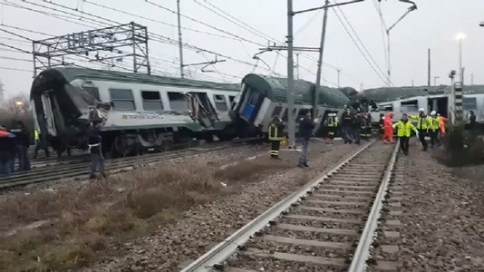 Cel puţin trei morţi şi zece răniţi grav în urma deraierii trenului lângă Milano, anunţă salvatorii. Meleşcanu: Până la această oră, pe lista victimelor accidentului nu figurează niciun cetăţean român