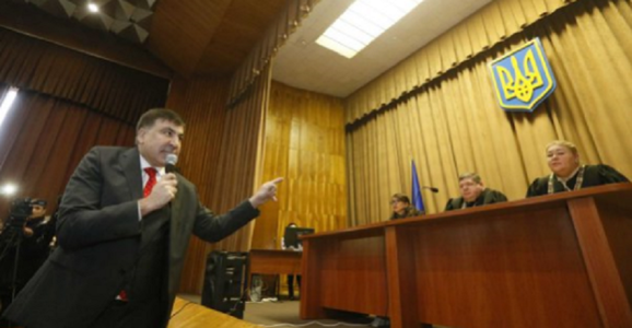 Saakaşvili, acuzat că a vrut să urzească o lovitură de stat în Ucraina, consemnat la domiciliu pe timpul nopţii