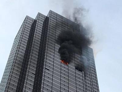 O persoană a murit într-un incendiu izbucnit la Trump Tower. Şase pompieri au fost răniţi în timpul intervenţiei