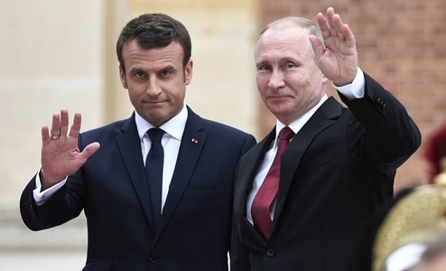 Macron îl îndeamnă pe Putin, la telefon, la o intensificare a consultărilor între Paris şi Moscova în vederea aducerii păcii şi stabilităţii în Siria