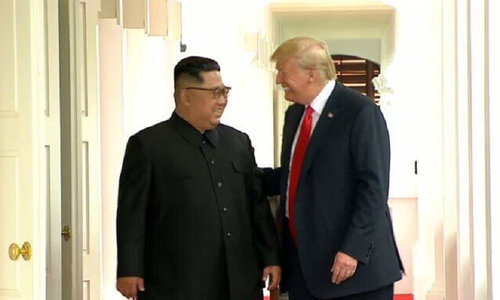 AFP: Kim şi Trump elogiază un summit istoric, dar fără să facă vreun progres major