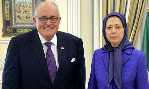 Rudy Giuliani ameninţă cu o schimbare de regim în Iran