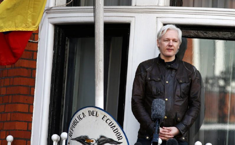 Fondatorul WikiLeaks, Julian Assange, ia în considerare să depună mărturie în faţa Senatului SUA

