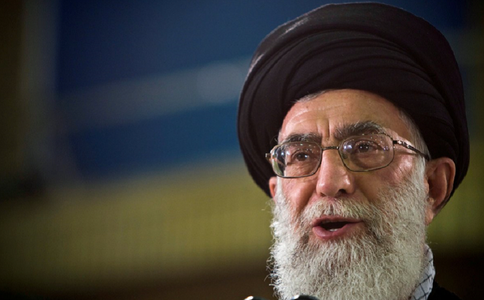 Khamenei anunţă că nu vor exista ”nici război şi nici negocieri cu SUA”