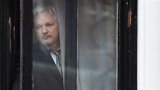 Julian Assange rămâne refugiat la ambasada Ecuadorului din Londra