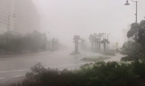 Uraganul Michael - Cel puţin şapte persoane au murit din cauza furtunii; echipajele de urgenţă caută supravieţuitori