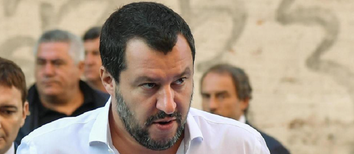 Salvini trimite poliţia să patruleze la frontiera cu Franţa, în urma expulzării unor migranţi