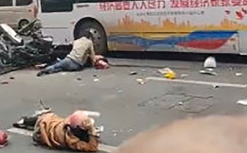 Cel puţin cinci morţi şi 22 de răniţi în estul Chinei, într-un accident implicând un autobuz deturnat