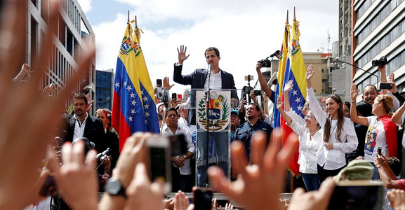 Preşedintele Parlamentului Venezuelei Juan Guaido se proclamă ”preşedinte” interimar, Maduro întrerupe relaţiile cu SUA; şapte morţi înaintea manifestaţiilor opoziţiei şi susţinătorilor Guvernului