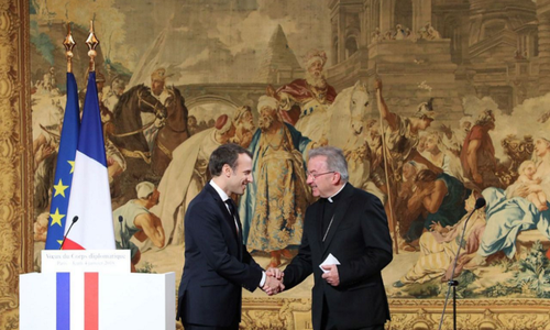 Reprezentantul Papei în Franţa, nunţiul apostolic Luigi Ventura, vizat într-o anchetă cu privire la ”agresiuni sexuale”